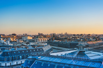 乒乓球拍为什么有腥味