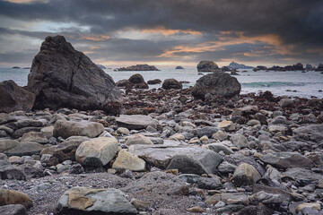 乒乓球旋球怎么接和发？