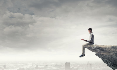 乒乓球拍为什么有腥味